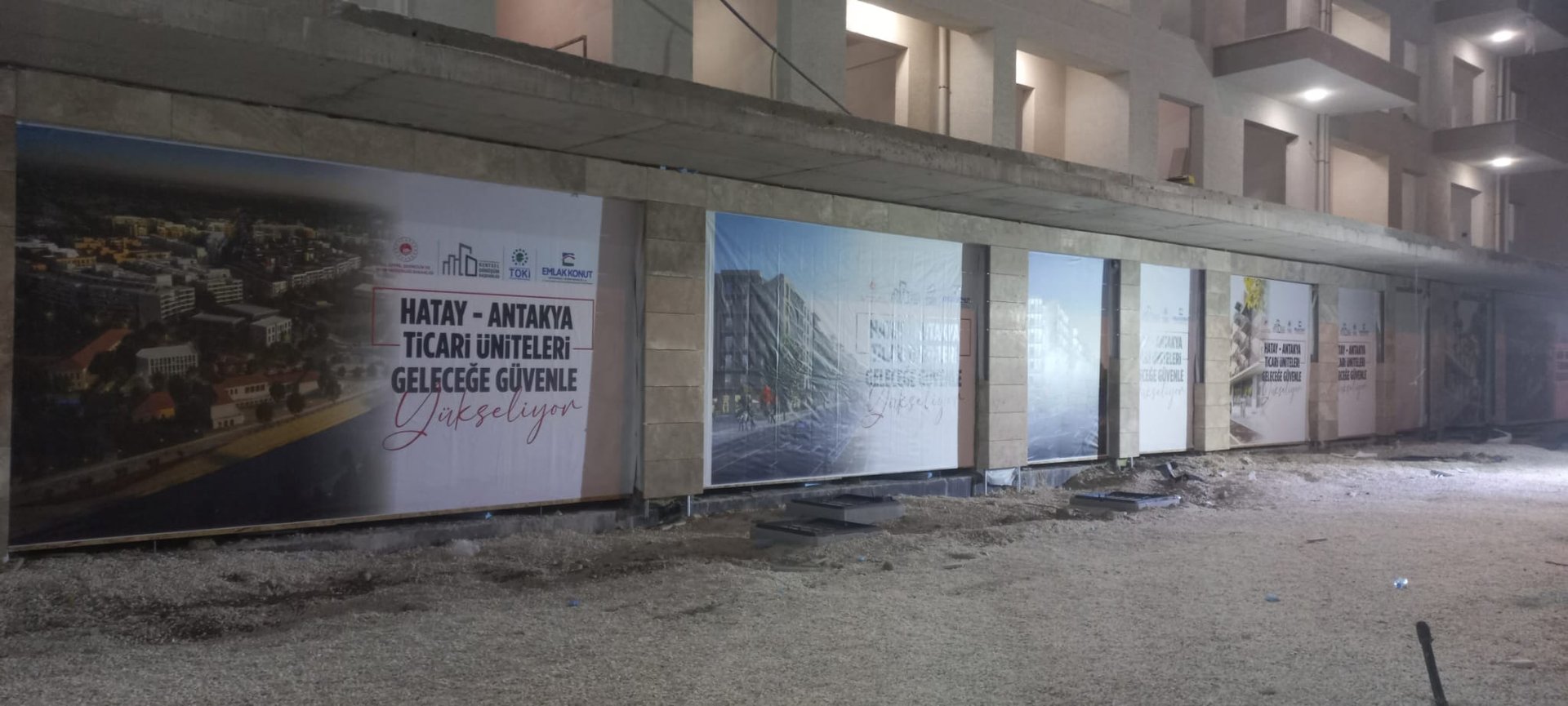 Hatay-Antakya Ticari Üniteleri dükkan kaplama uygulaması - cephe yakın çekimi